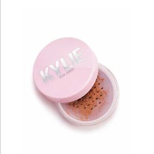 Kylie setting powder